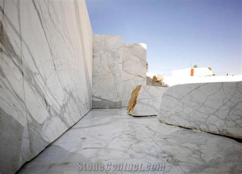 Calacatta Carrara Marble Quarry - StoneContact.com