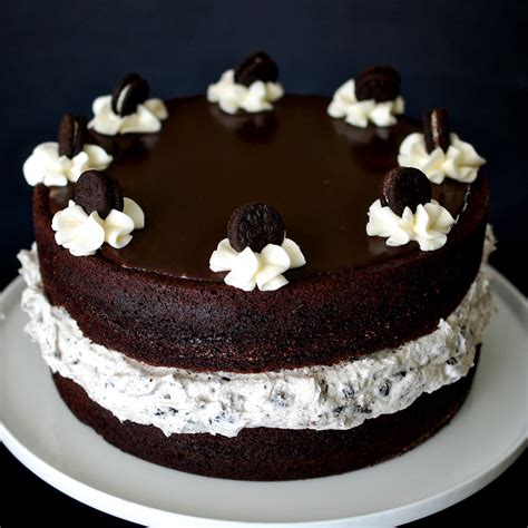 oreo cake: moist chocolate cake, oreo frosting filling, ch… | Flickr