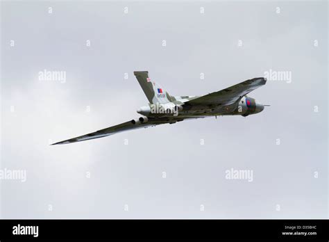 Vulcan Bomber XH558 in flight Stock Photo - Alamy