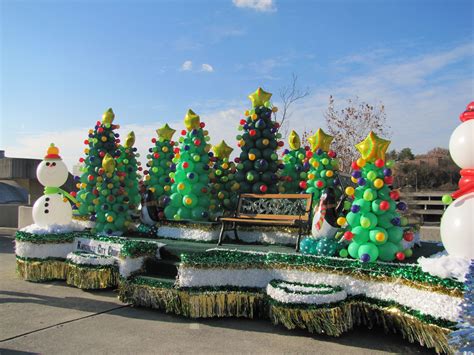 christmas parade float ideas | float so far my guess it was her ...