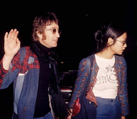 35 Vintage Photos of May Pang and John Lennon During Their Dating Days ...