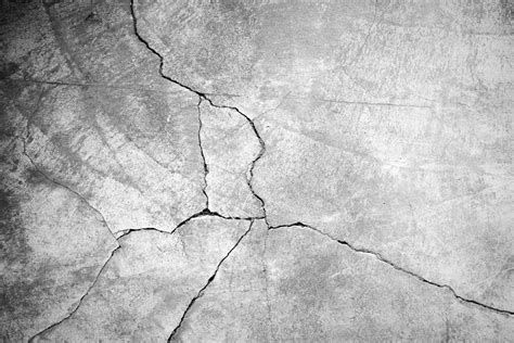 Foundation Cracks: Possible Causes and Their Remedies | Spannuthboilers