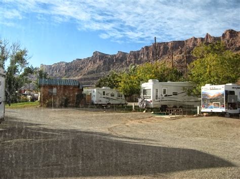 Great Escape from NJ: MOAB RIM CAMPARK, Moab, UT: RV Park Review