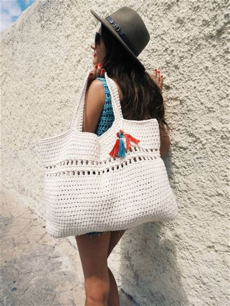 30 Easy Crochet Tote Bag Patterns | DIY to Make