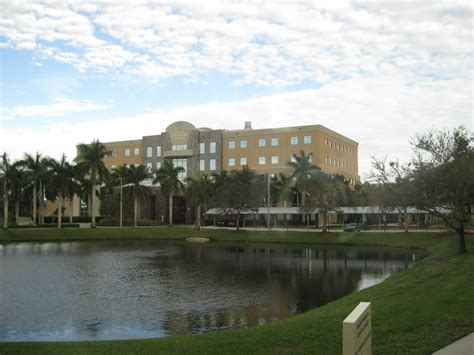 A College Choice Blog: Day Three Nova Southeastern University