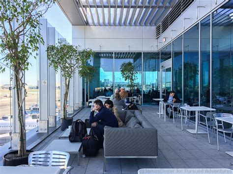 Review: United Club at LAX, New and Improved! - Travel Codex