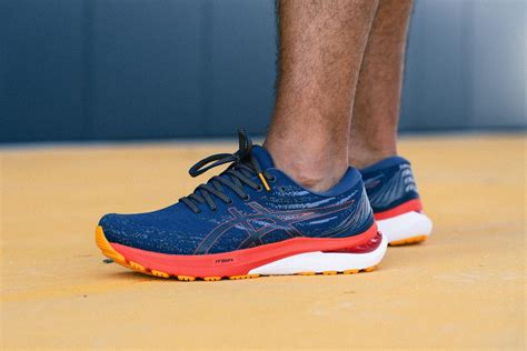 Cut in half: ASICS Gel Kayano 29 Review | RunRepeat