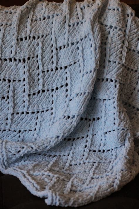 Balls to the Walls Knits: Bricklayer's Lace Baby Blanket