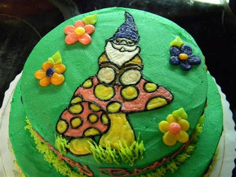 a sparkly happy birthday gnome cake! | Themed cakes, Vintage cake, Cake