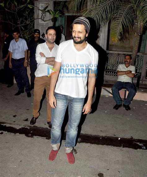 Gauri Khan, Riteish Deshmukh & Karan Johar snapped at Pali Bhavan ...