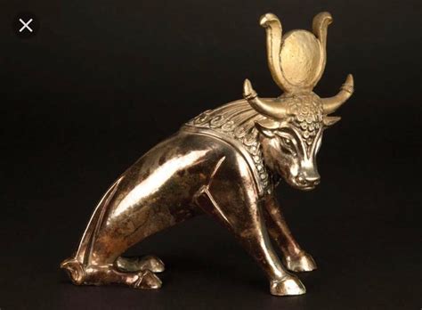 Kilo Oscar on Twitter | Ancient egyptian art, Egyptian art, Golden calf