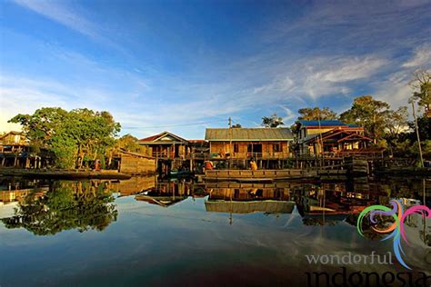 West Borneo - West Kalimantan Tourism - Photo Gallery - sentarum lake ...