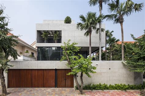 Bunker House / Nha Dan Architects | ArchDaily