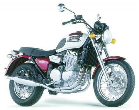 TRIUMPH Thunderbird 900 (1995-1996) Specs, Performance & Photos - autoevolution