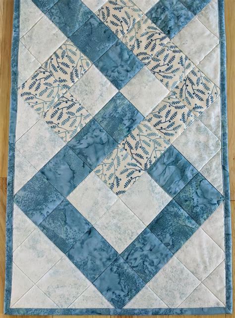 PDF pattern for interlocking squares table runner, DIY quilted table ...