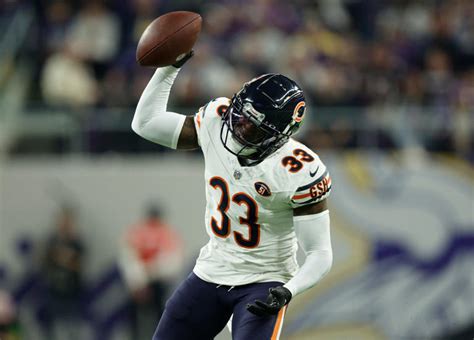 Bears sign CB Jaylon Johnson to 4-year contract extension