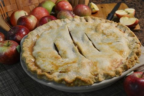 How to Prepare Frozen Apple Pie | Homemade Apple Pie Recipe | Rada Cutlery