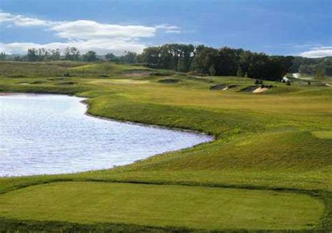 Bowes Creek Country Club in Elgin, Illinois, USA | GolfPass