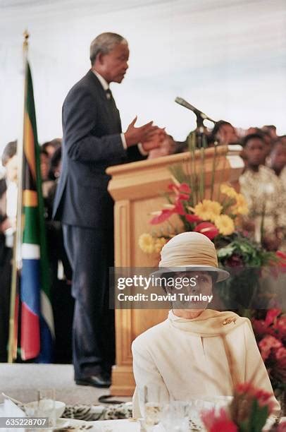 513 Nelson Mandela Inauguration Photos & High Res Pictures - Getty Images