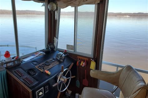 1977 Gibson 36 Foot Houseboat in Leander, TX