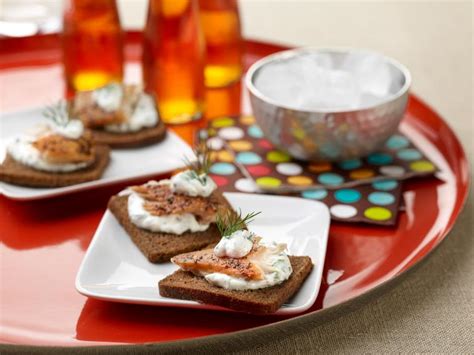 Smoked Trout Canapes with Creme-Fraiche and Herb Sauce for Two Recipe | Rachael Ray | Food Network