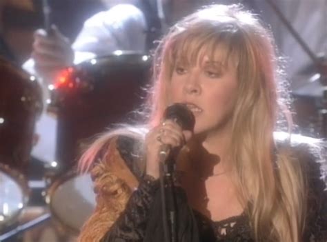 Fleetwood Mac: The Dance from Concerts Available to Stream From Home | E! News