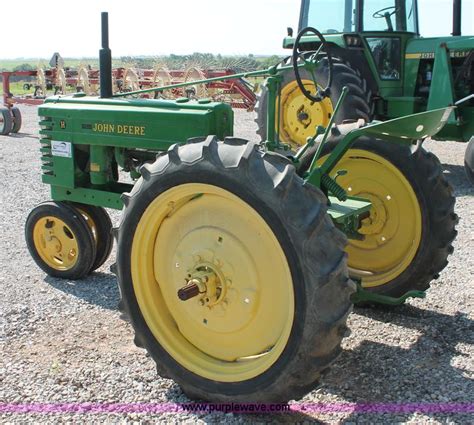 1942 John Deere H tractor in Pocasset, OK | Item H8191 sold | Purple Wave