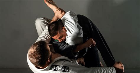 Mastering the Triangle Choke: Essential Tips and Variations - Grappling University Martial Arts