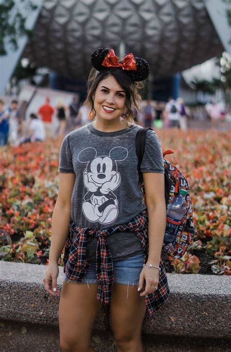 What to Wear to Disney World #disneyfashion What to Wear to Disney World, Disney, Magic Kingdom ...