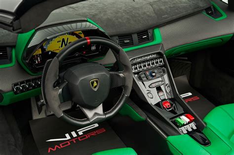 LAMBORGHINI VENENO LIMITED EDITION 1 OF 9 - VIP MOTORS