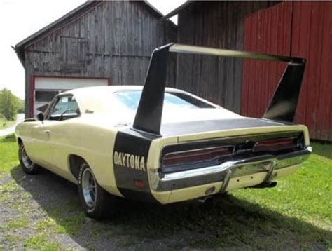 Big Bird: 1969 Dodge Charger Daytona | Barn Finds