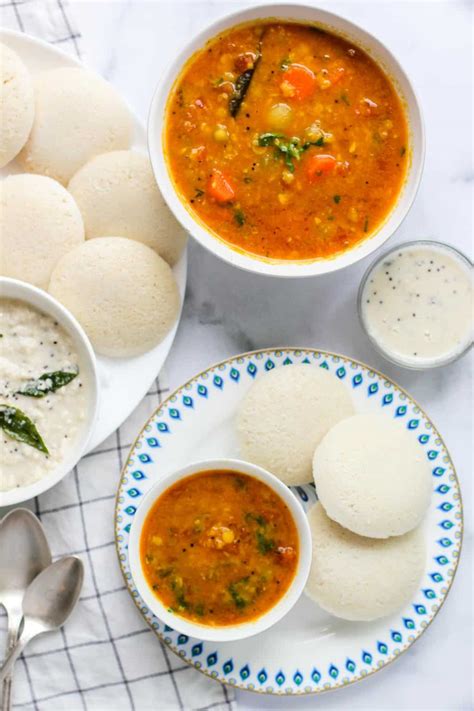 Idli Recipe (Instant Pot & Stove Top) - Ministry of Curry