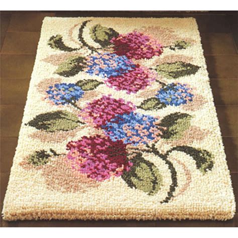 Hydrangea Latch Hook Rug Kit