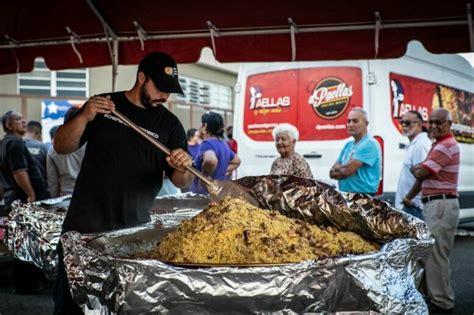 José Andrés’ World Central Kitchen cooks up thousands of meals in ...