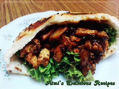 Aimi's Delicious Recipes: Kebab Ayam with Garlic Roti Pita