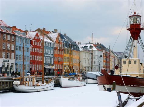 Nyhavn Harbour in Winter Free Photo Download | FreeImages