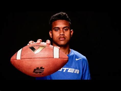 Taulia Tagovailoa early season high school highlights - YouTube