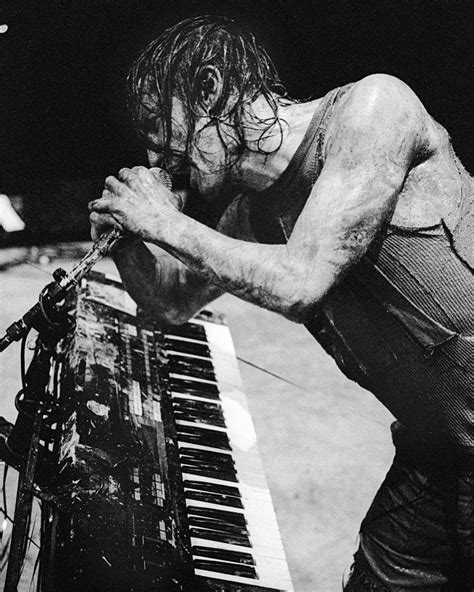 More pictures from Woodstock 1994 : r/nin