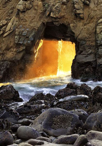 The stunning light at Keyhole Arch, Pfeiffer Beach, California | moco-choco