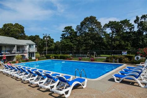 Blue Rock Resort - UPDATED 2017 Motel Reviews & Price Comparison (Cape Cod/South Yarmouth, MA ...