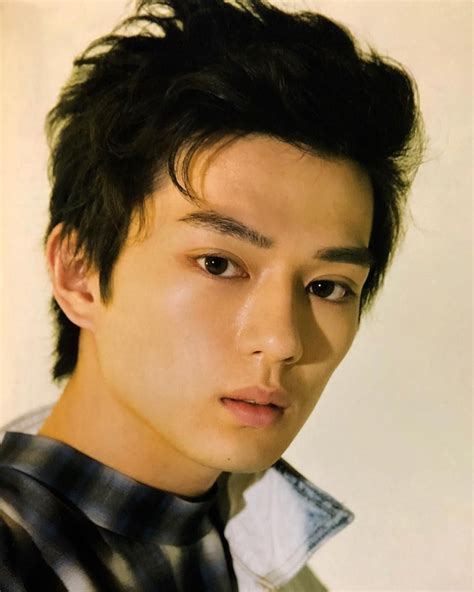 Mackenyu | Chicos japoneses, Chicos guapos, Chicas