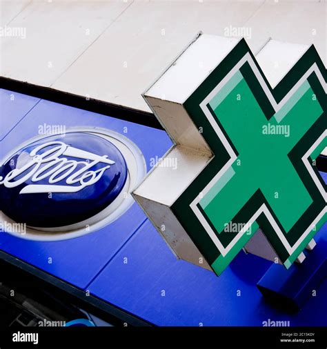 Boots chemist logo hi-res stock photography and images - Alamy