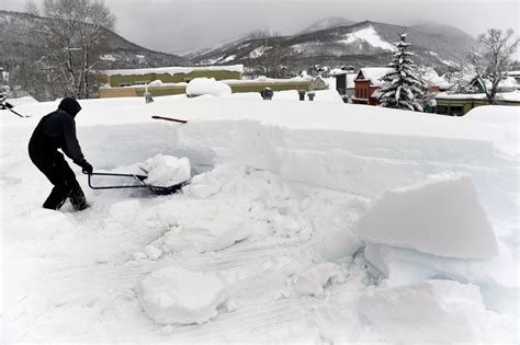 Crested Butte in Colorado gets nearly eight feet of snow in 10 days