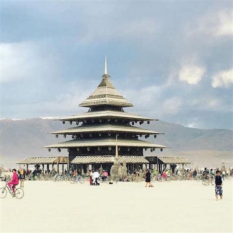 Burning Man art installations are what dreams are made of - Barnorama