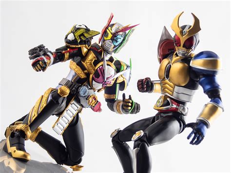 S.H. FiguArts Kamen Rider ZI-O Trinity Form Preview Images - JEFusion