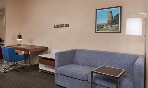 Hampton Inn & Suites Surprise, AZ near Phoenix