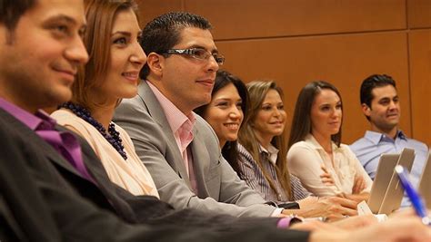 FIU Business Welcomes New Faculty across Five Departments – BizNews