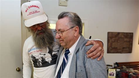 Branch Davidian survivors mark 20th anniversary of end of Waco standoff | CTV News