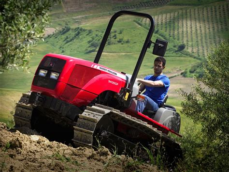 Massey 3435CF track | Massey tractor, Tractors, Compact tractors