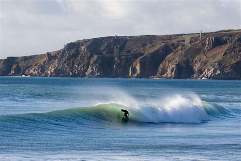 Surfing Holidays in Cornwall - Surf Lessons in Cornwall